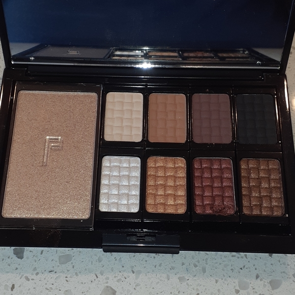 Douuce  Eyeshadow Palette - Picture 2 of 2